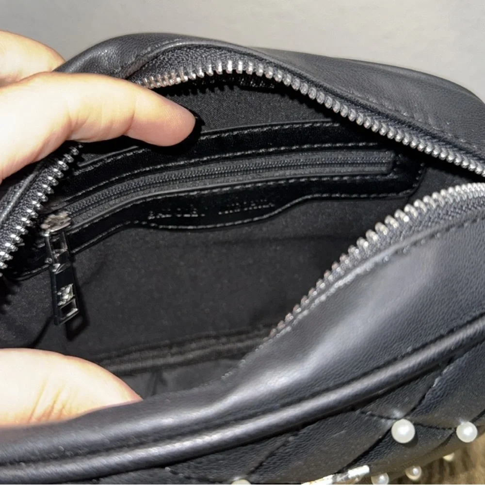 Badgley Mischka black quilted, pearls, crossbody vegan leather bag, NWT - Picture 12 of 12